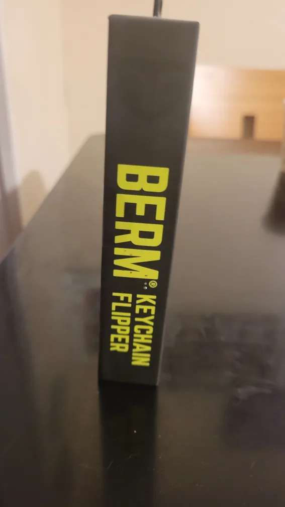 New TRUE Berm Keychain Flipper Knife image indicator(3)