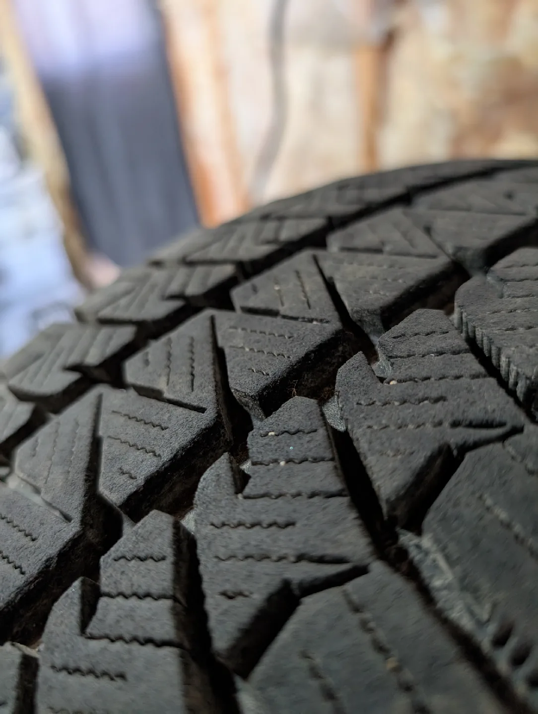 (4)-195/60R16 Winter Tires On Steel Rims Off 2005 Subaru Impreza image indicator(2)