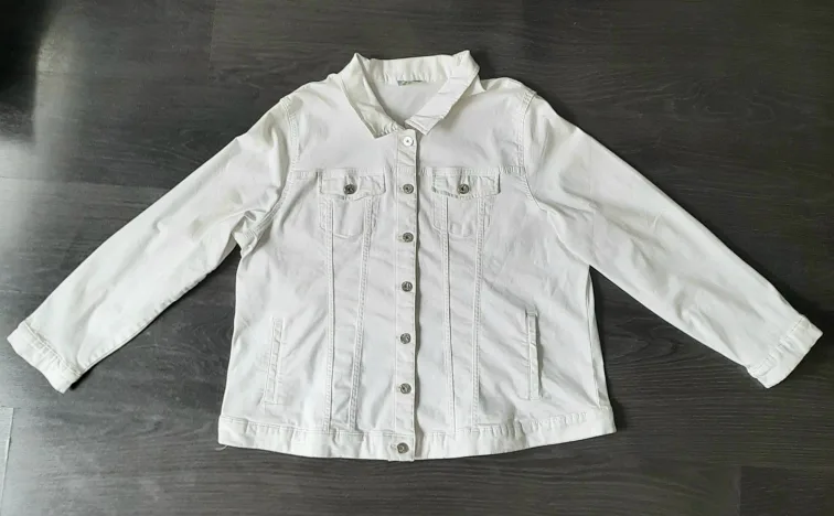 DOLCEZZA White Denim Jacket - Size 3X thumbnail