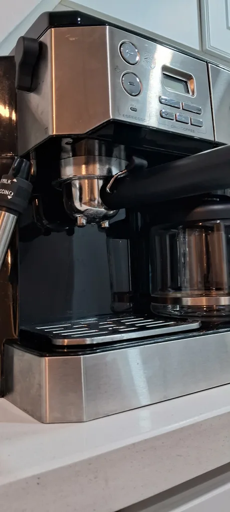 DeLonghi Combination Coffee & Espresso Machine image indicator(5)