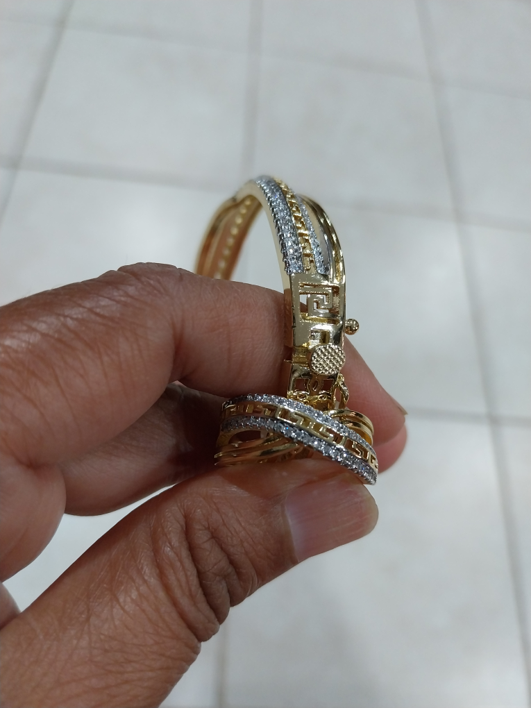 Gold Bangle Bracelet - photo 2