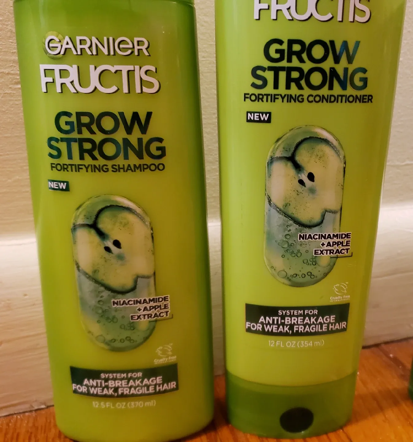 2 for $5 Garnier Fructis Shampoo & Conditioner Set image indicator(2)
