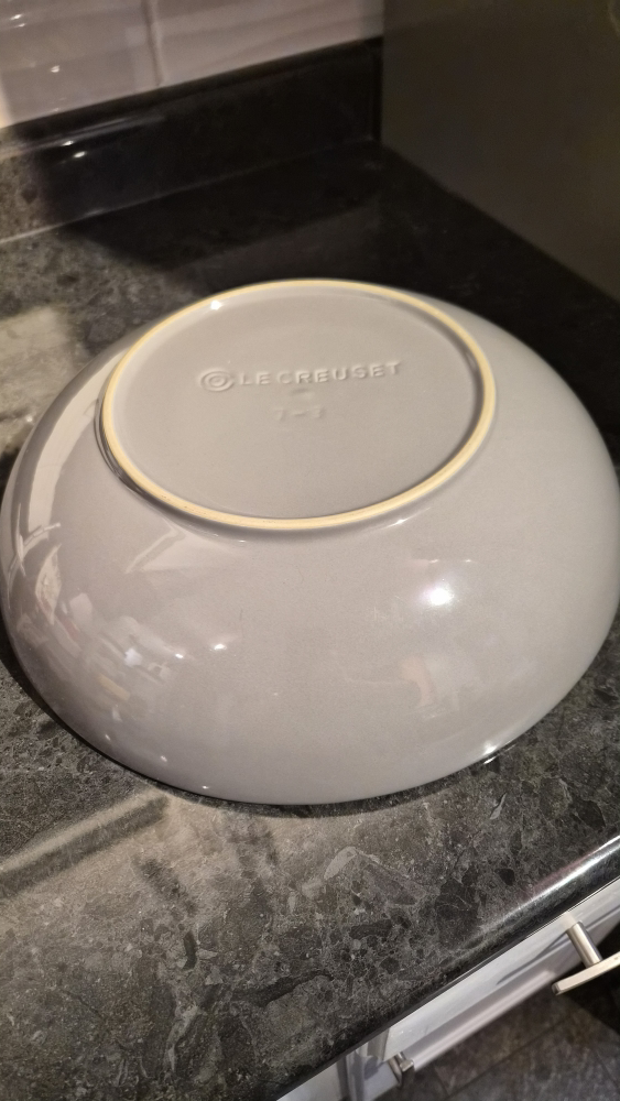 Le Creuset Serving Bowl - photo 5
