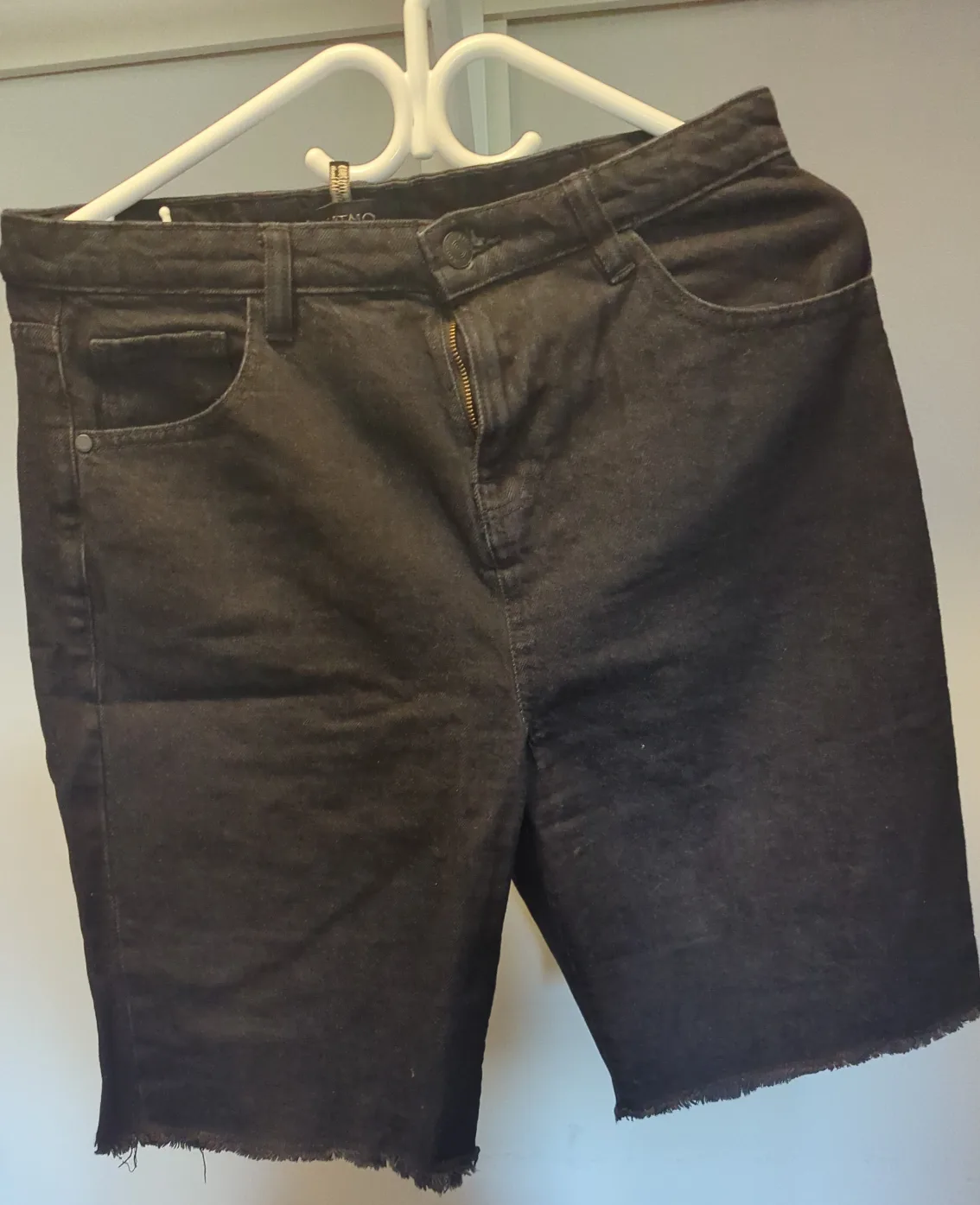 Buffalo David Bitton Black Denim Shorts - Size 29 thumbnail