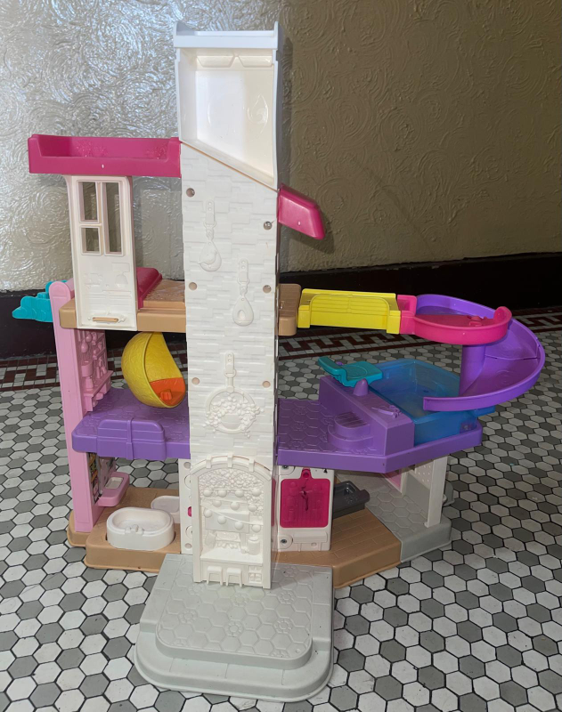Fisher-Price Little People Barbie Dreamhouse Playset - photo 2