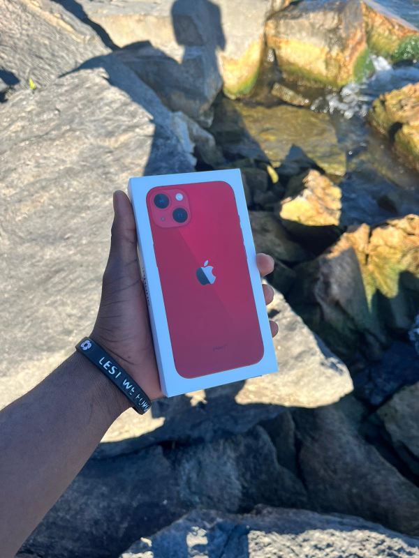 Iphone 13 128gb Red Unlocked (with box) - photo 3