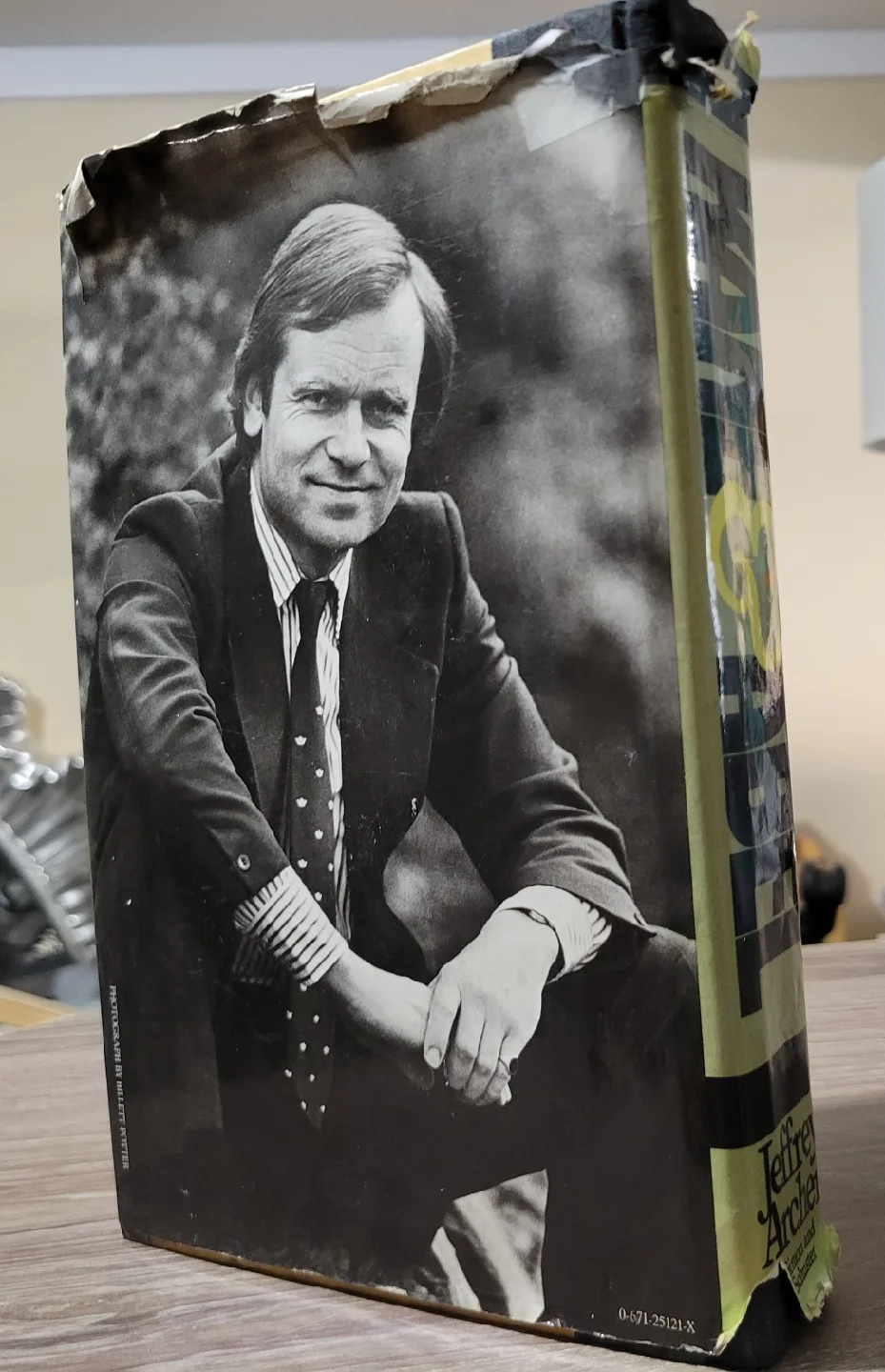 Kane & Abel by Jeffrey Archer image indicator(2)