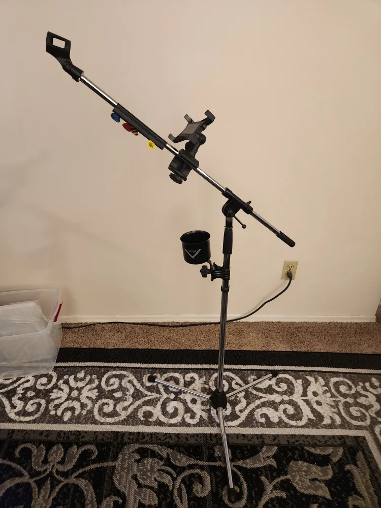 Boom Mic Stand with accessories thumbnail
