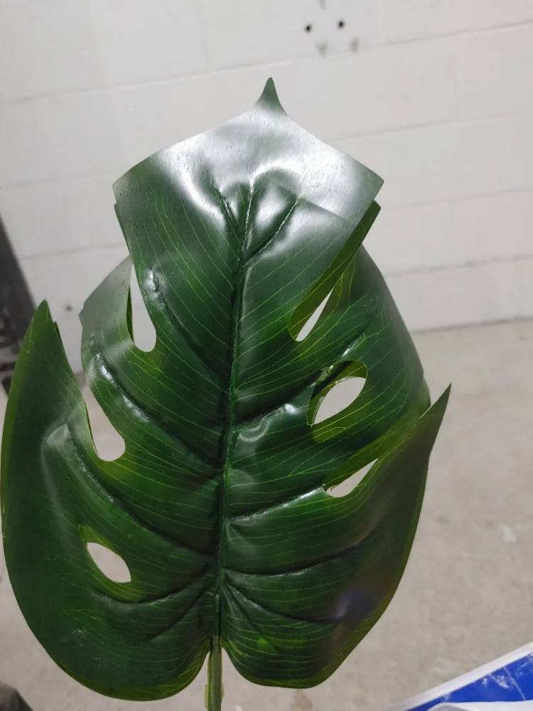 Faux Monstera Leaf thumbnail