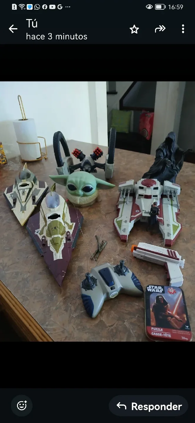 Star Wars Toys & Puzzle Bundle thumbnail