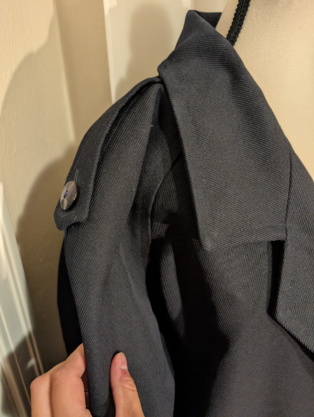 STUNNING Vintage Navy Trench Coat - photo 3
