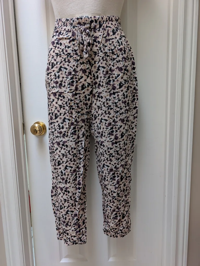 Primark Capri Pants - Size 8 thumbnail