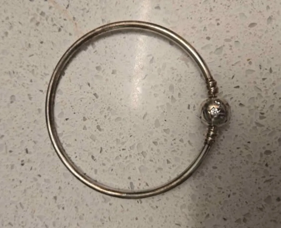 NEW! Pandora Snowflake Silver Bangle bracelet with Box image indicator(2)