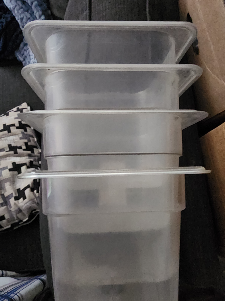 Plastic Food Storage Containers - photo 2