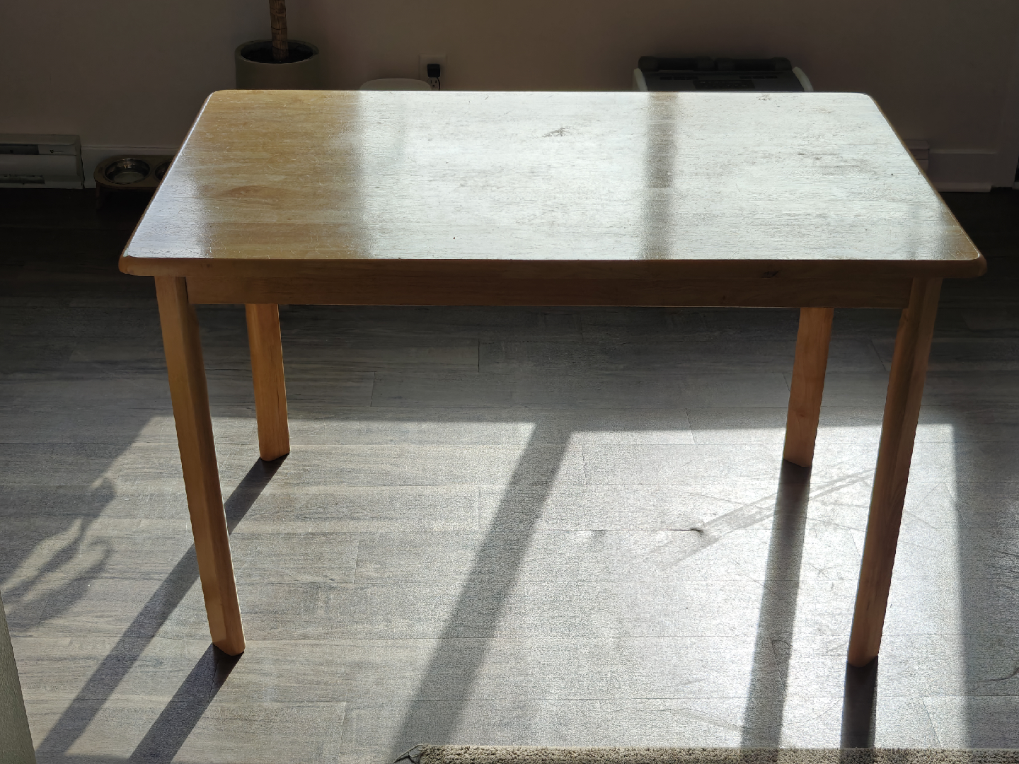 Solid wood table 47"x29"x29" - photo 4