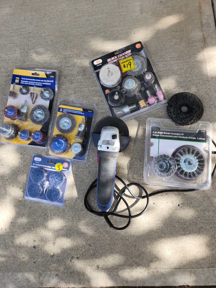 IIT Quick Change Finishing Kit & Angle Grinder Accessories