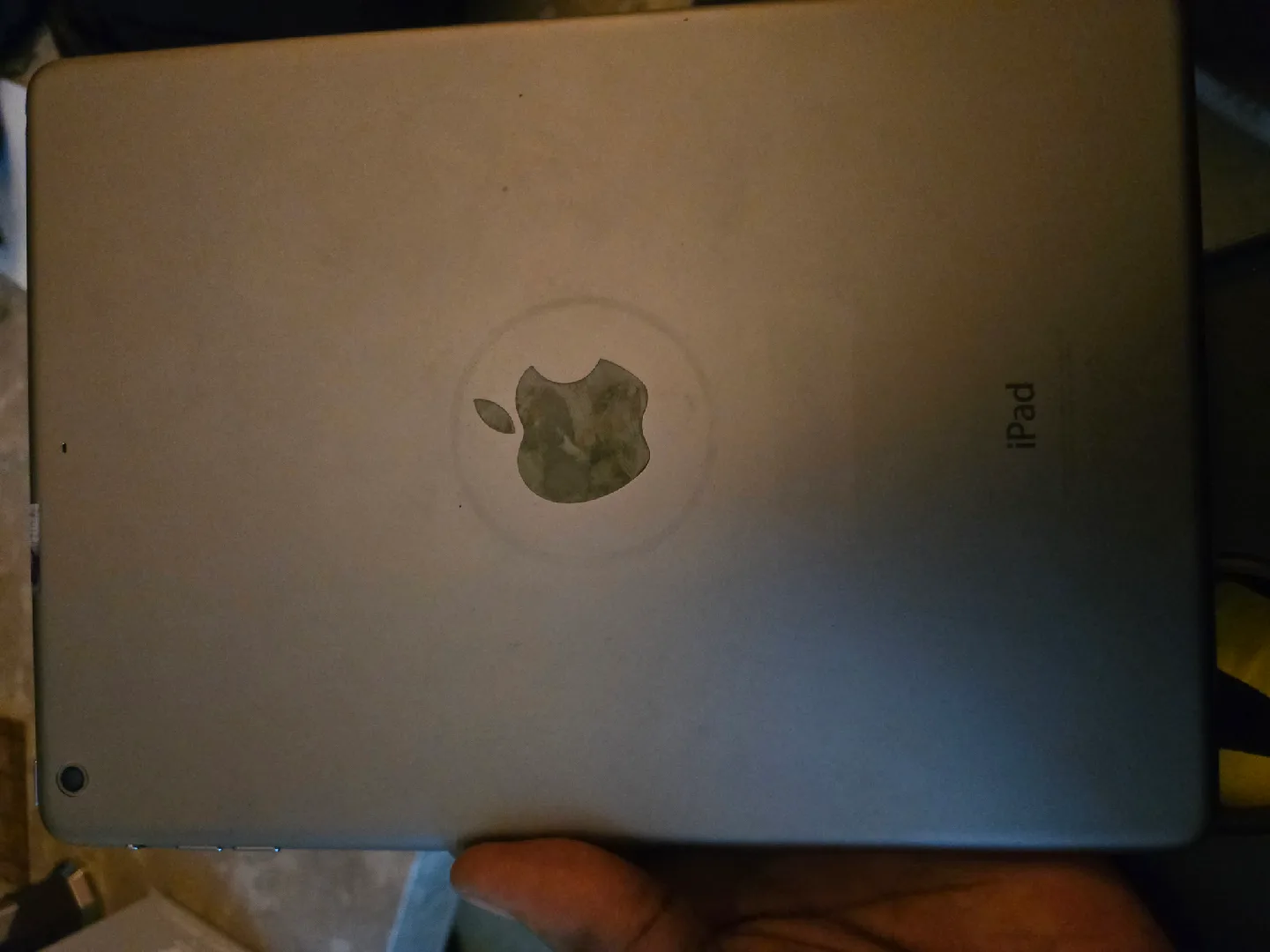 iPad Air MD785LL/B image indicator(2)