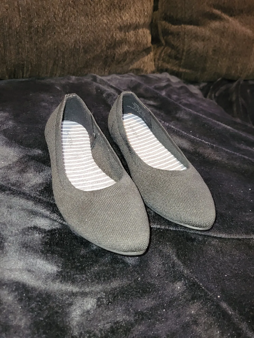 Black Knit Flats - Size 6 image indicator(2)