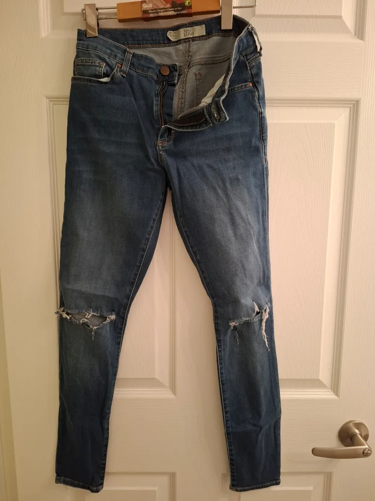 Topshop Leigh Ripped Skinny Jeans thumbnail