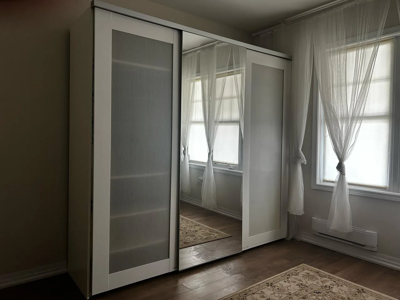 IKEA PAX Wardrobe with Sliding Doors image indicator(2)