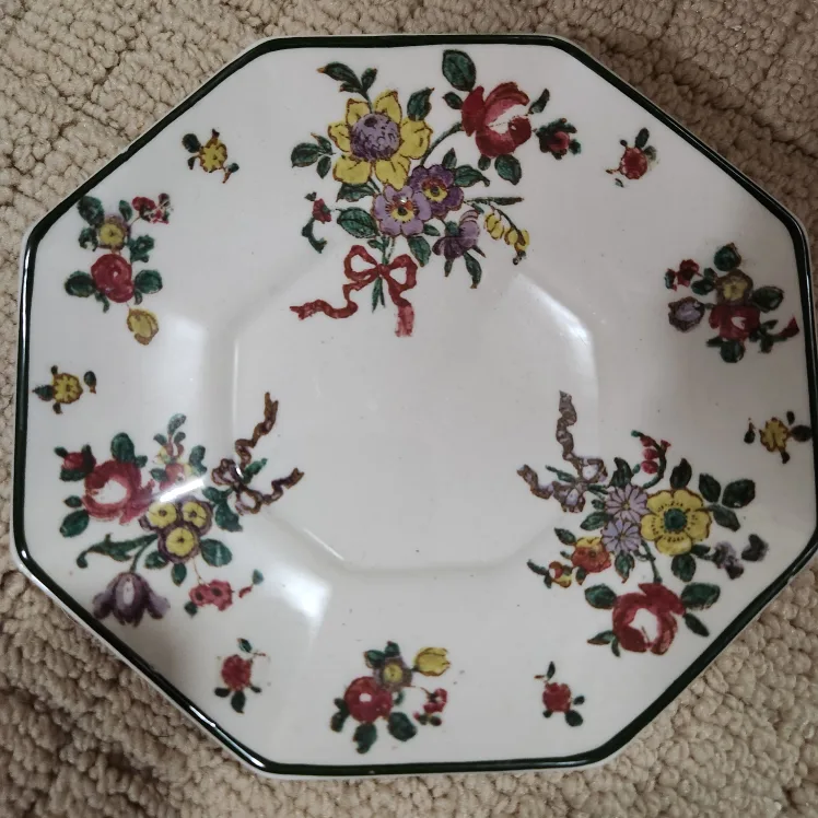 Royal Doulton Old Leeds Sprays Gravy Boat & Saucer image indicator(5)