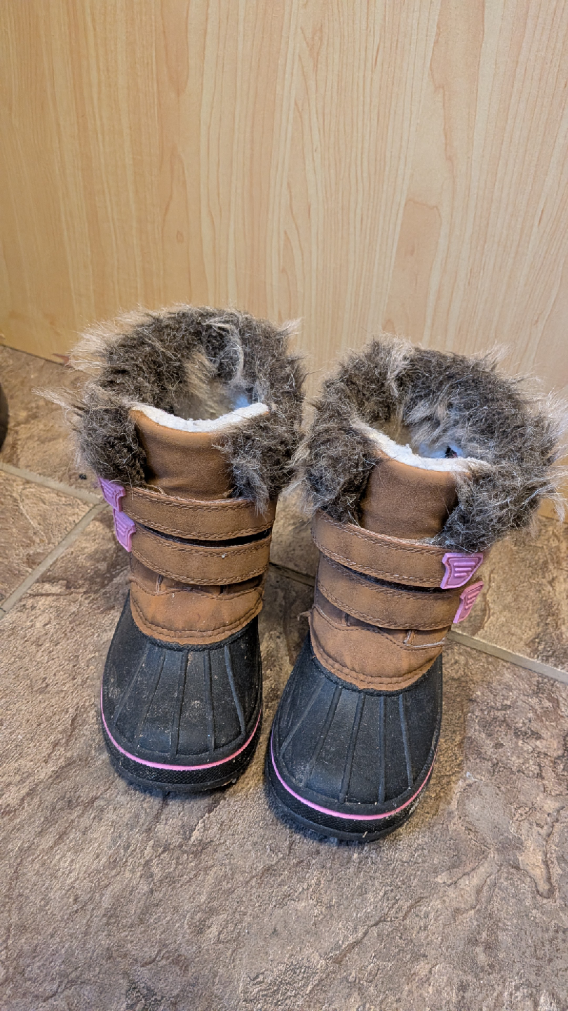 Adventure Seekers Toddler Winter Boots - girls Size 9
