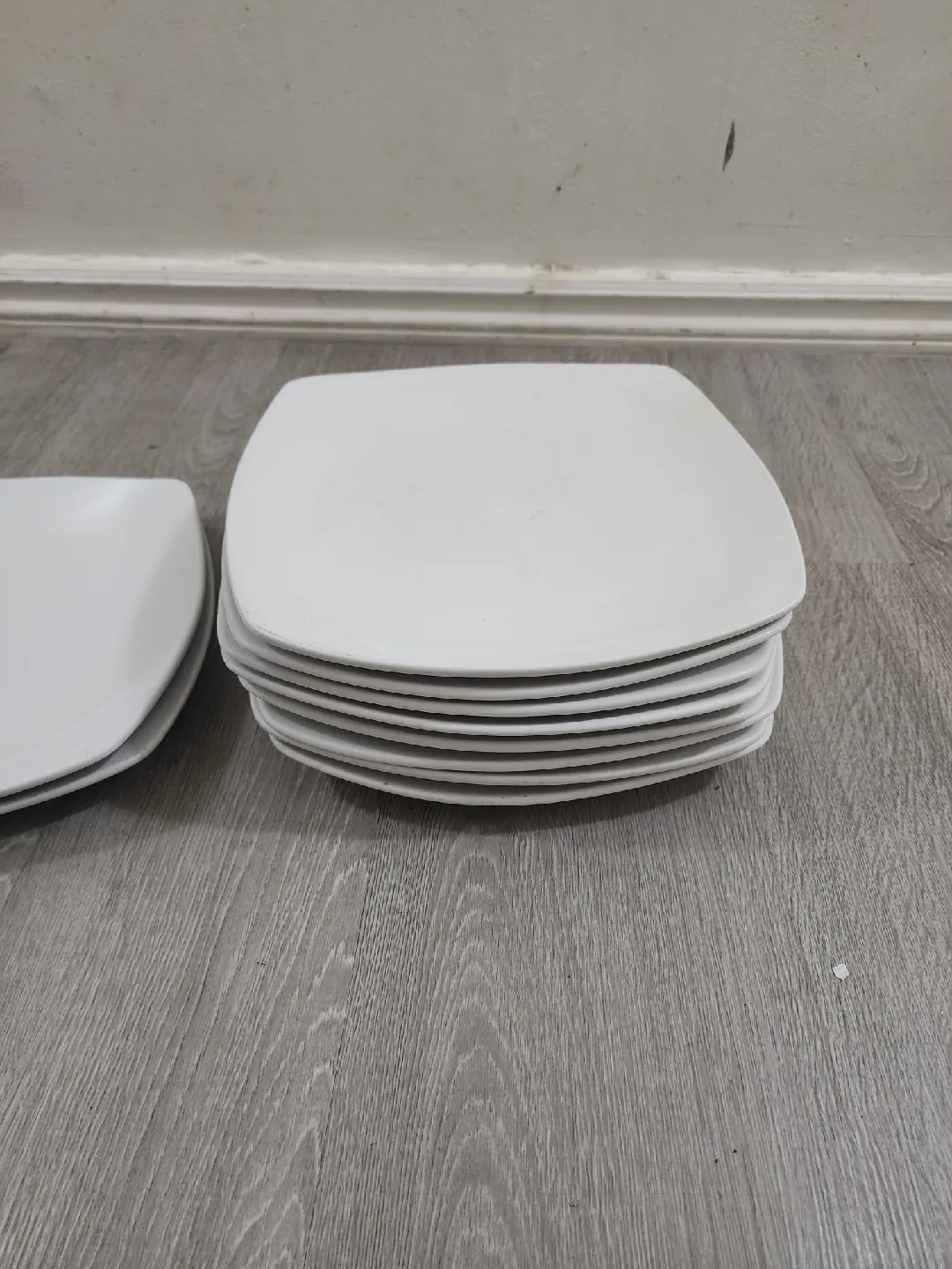 White Square Dinner Plates 10 Pcs image indicator(6)