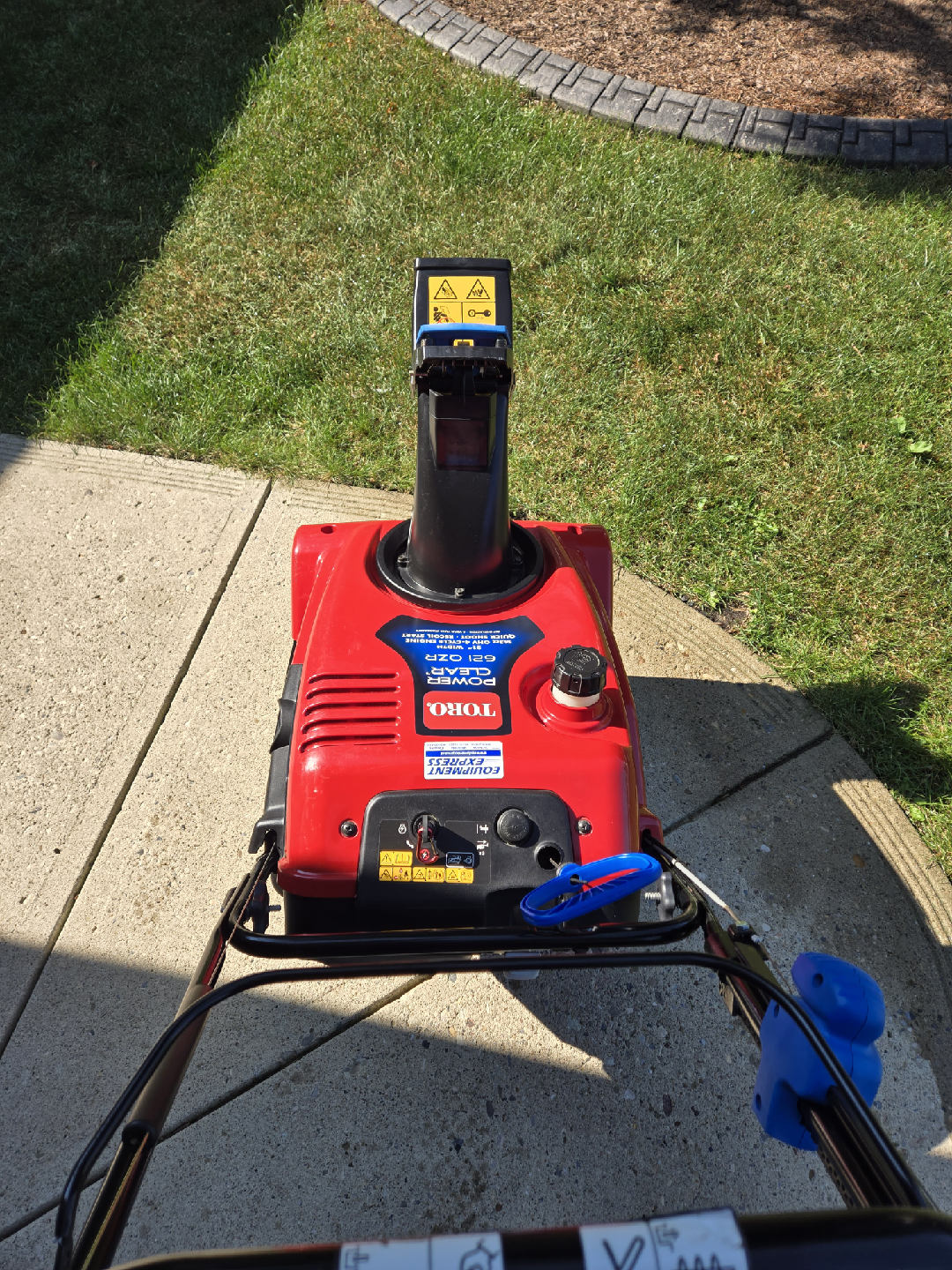 Toro 621 Power Clear Snow Blower - photo 3