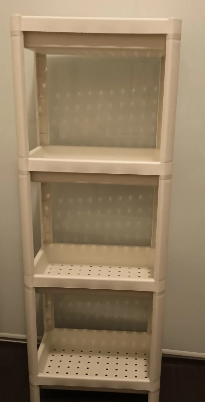 4-Tier White Plastic Shelf Unit thumbnail