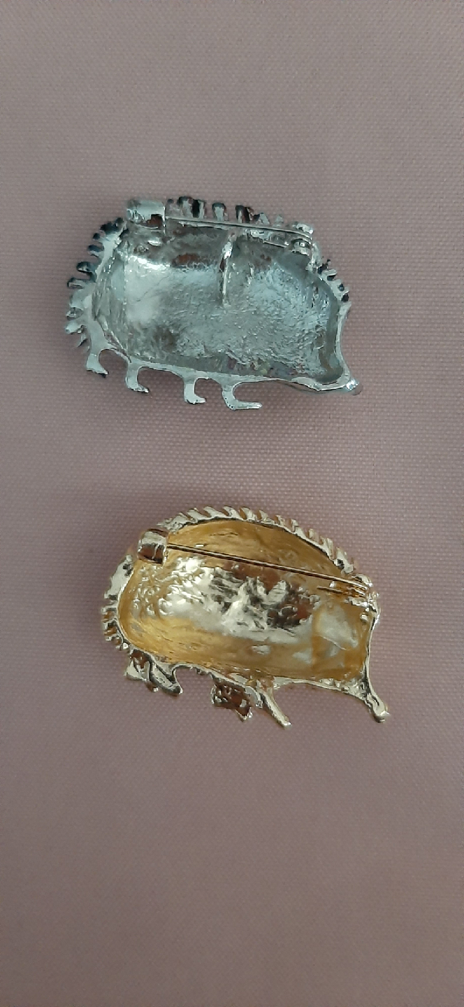 Hedgehog Brooches  $10. Each - photo 2