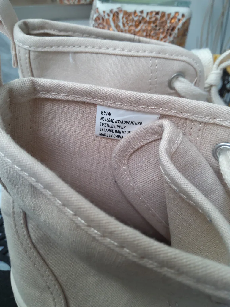 Adventure Canvas Boots - Size 8.5W image indicator(3)