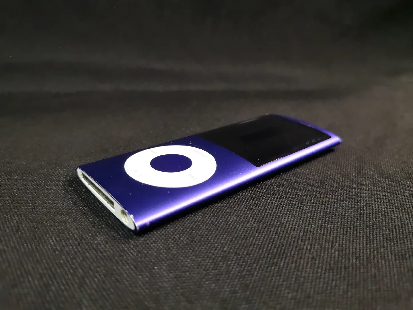 iPod Nano 16GB ~ 5th Generation image indicator(5)