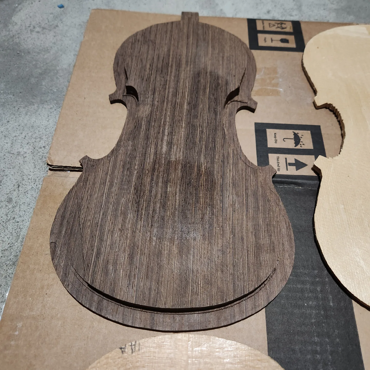 Violin/Viola Wood front & Back Plates image indicator(2)