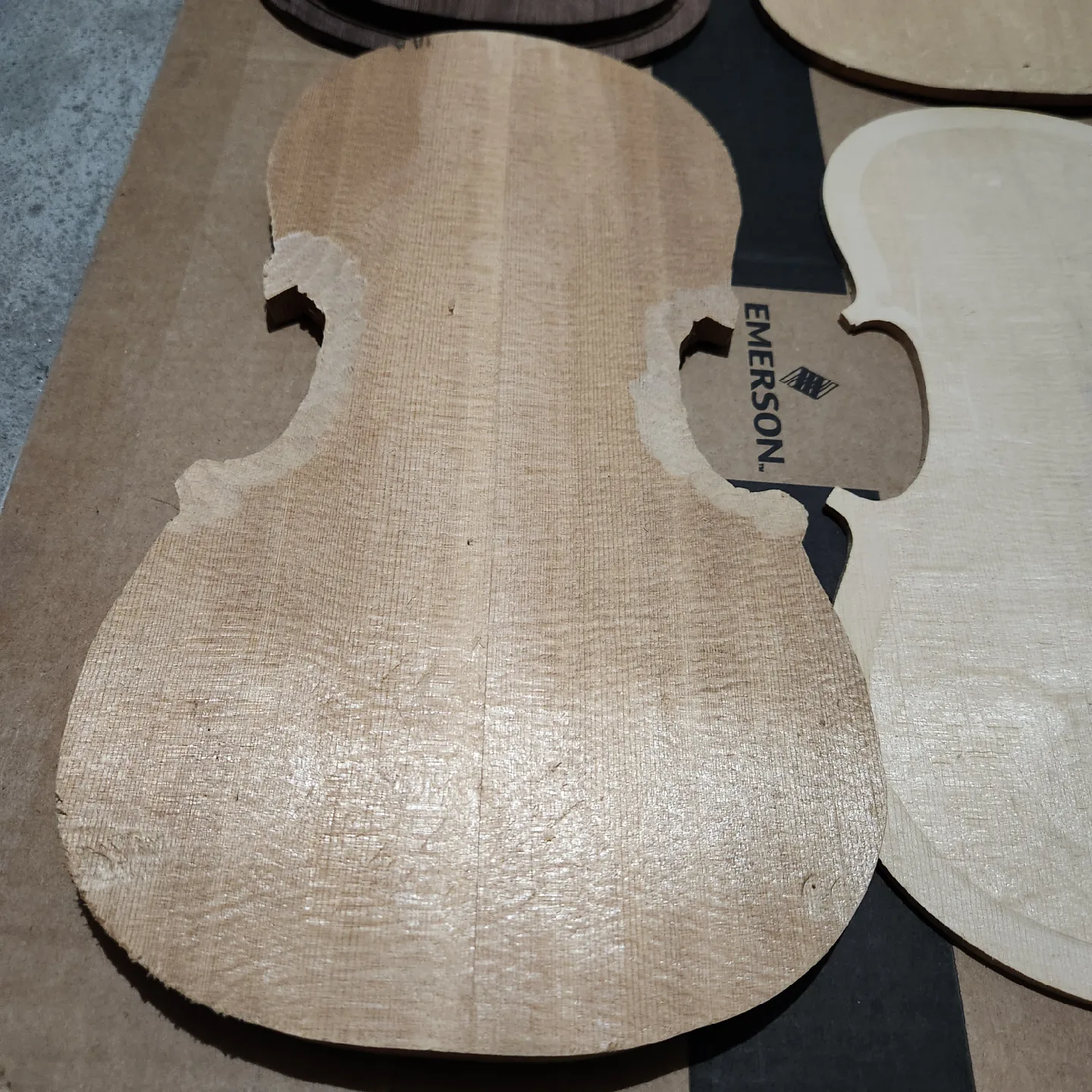 Violin/Viola Wood front & Back Plates image indicator(4)