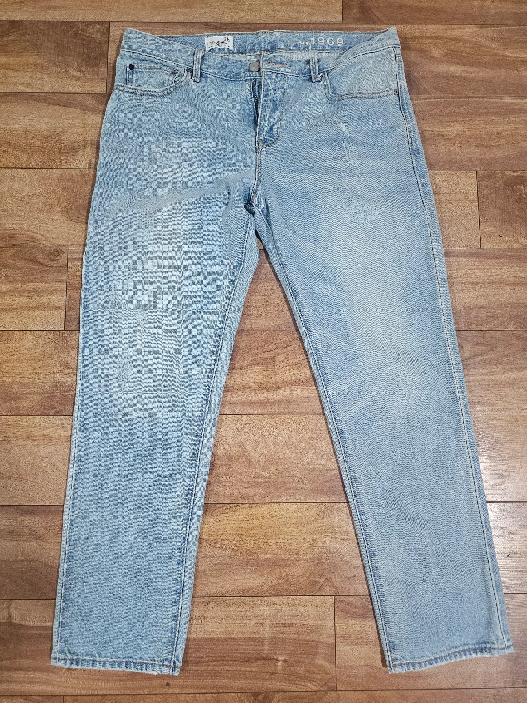 Gap Boyfriend Jeans - Size 28 thumbnail