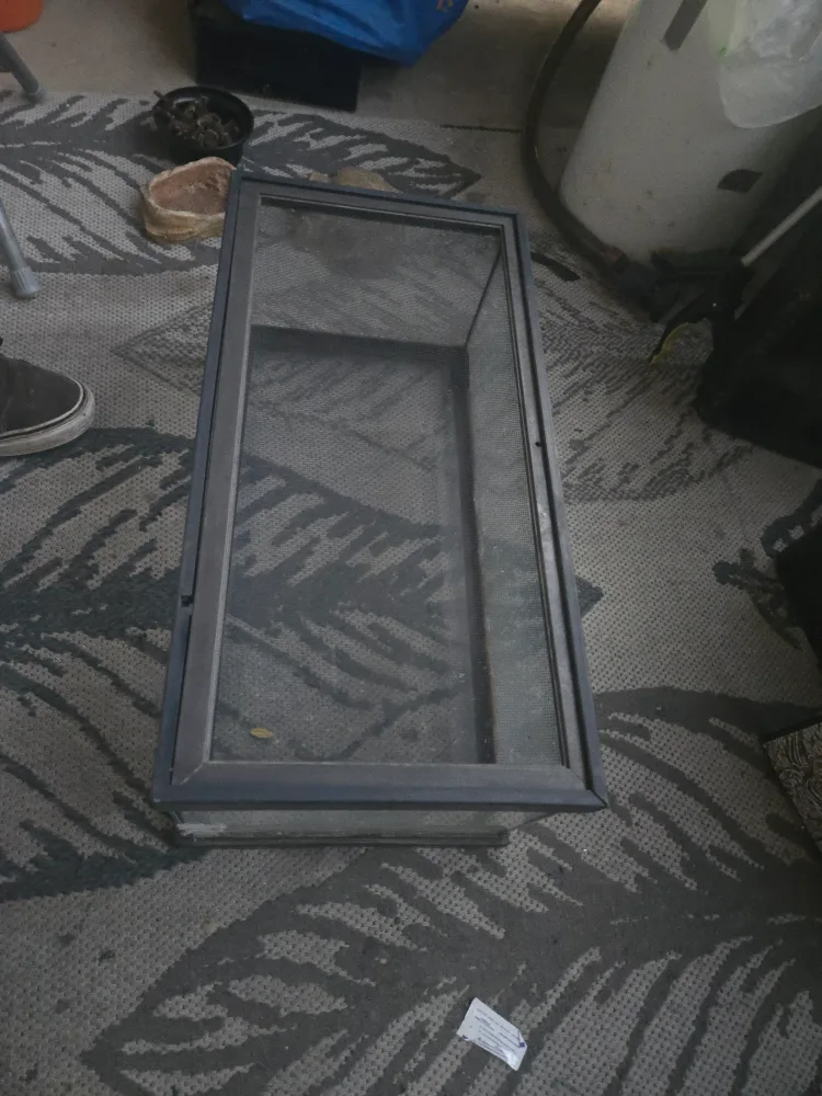 20 Gallon Reptile Terrarium Tank image indicator(2)