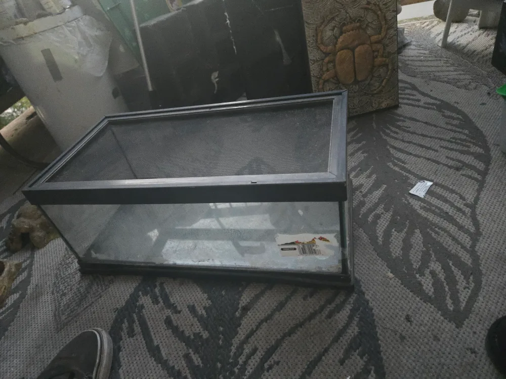20 Gallon Reptile Terrarium Tank image indicator(3)