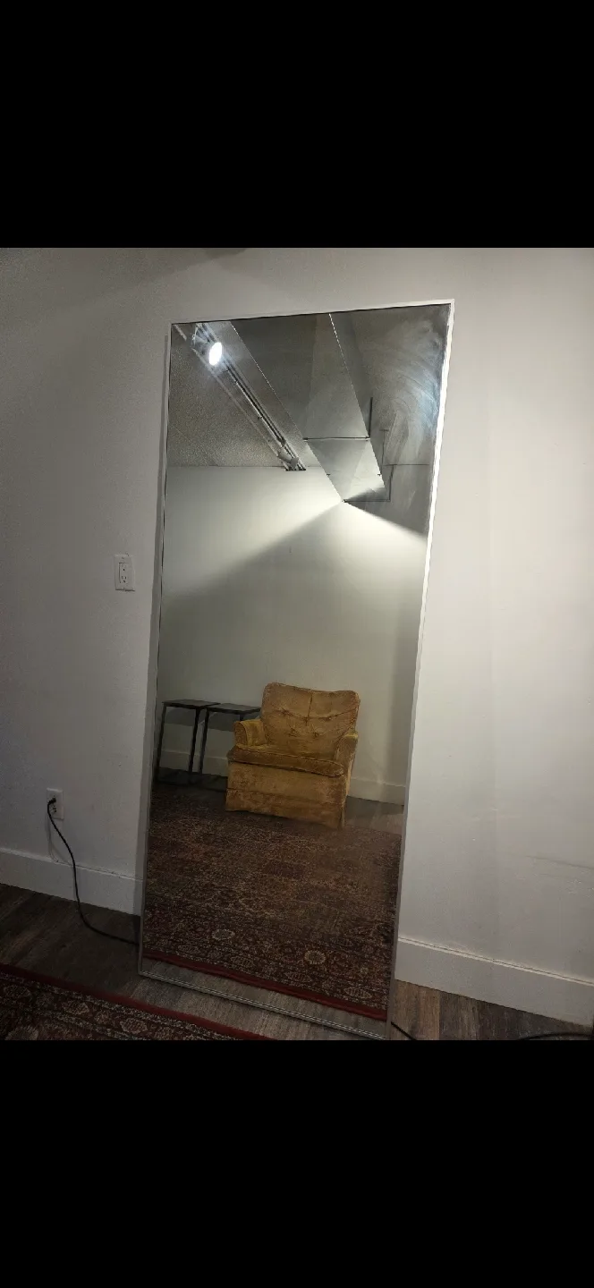 IKEA Hovet Mirror - Aluminum Frame image indicator(2)