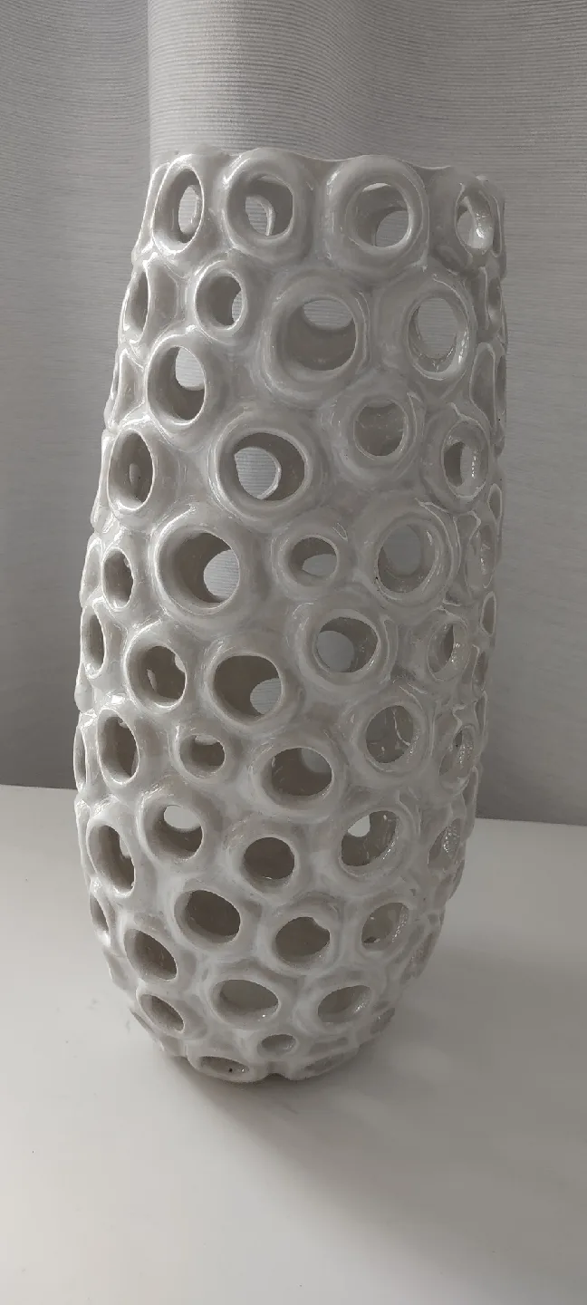 Off-White Ceramic Vase thumbnail