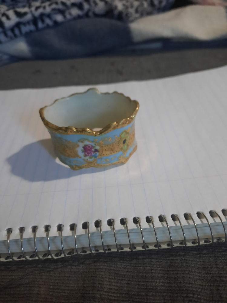 Vintage Floral Napkin Ring - photo 2