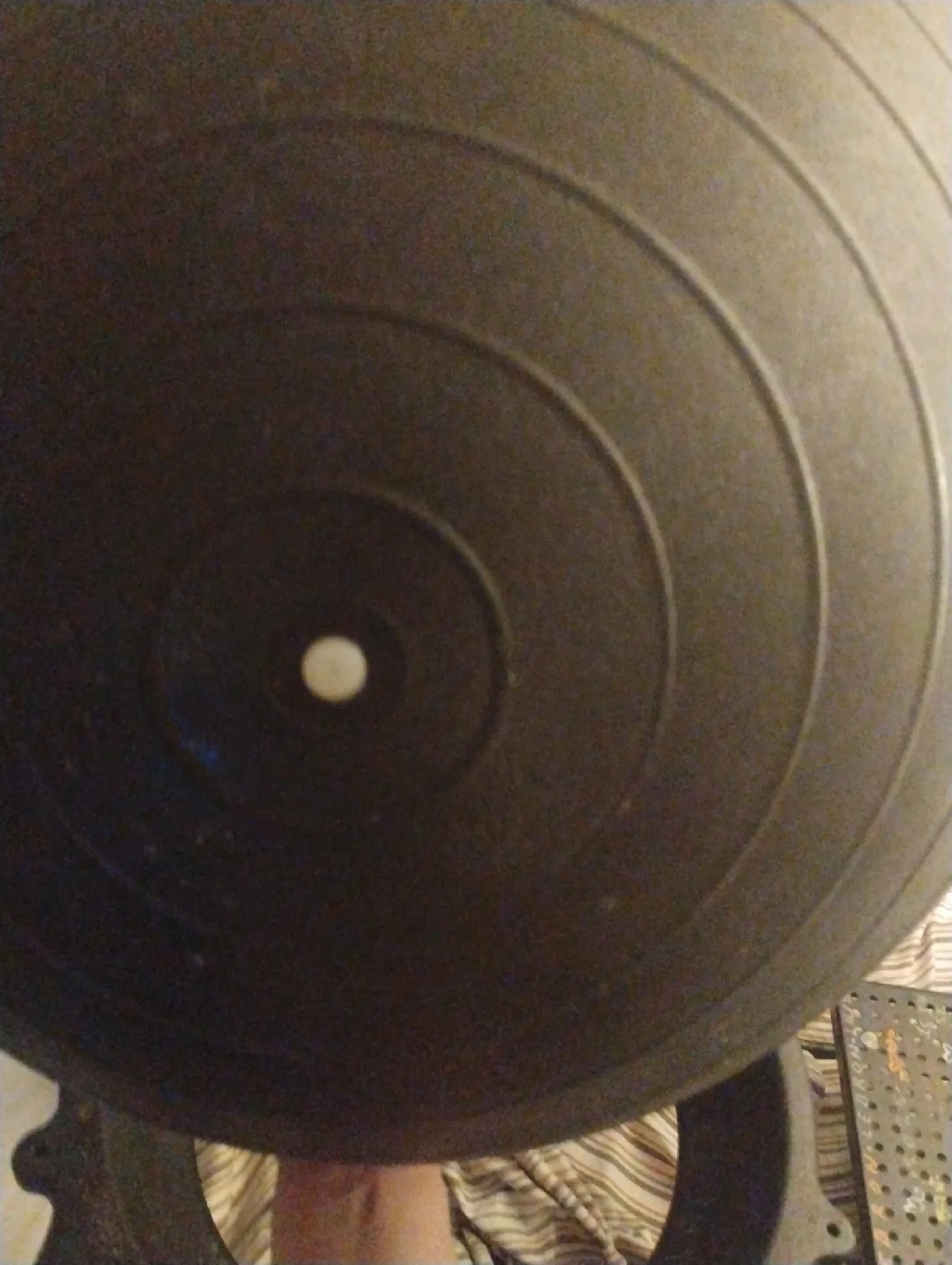 Exercise Ball with Chair Back image indicator(2)