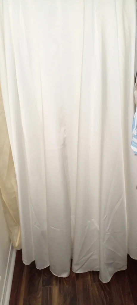 Wedding Dress image indicator(4)