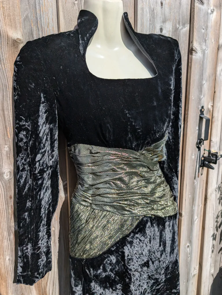 Vintage Holt Renfrew Black & gold Velvet Dress with sz sml thumbnail