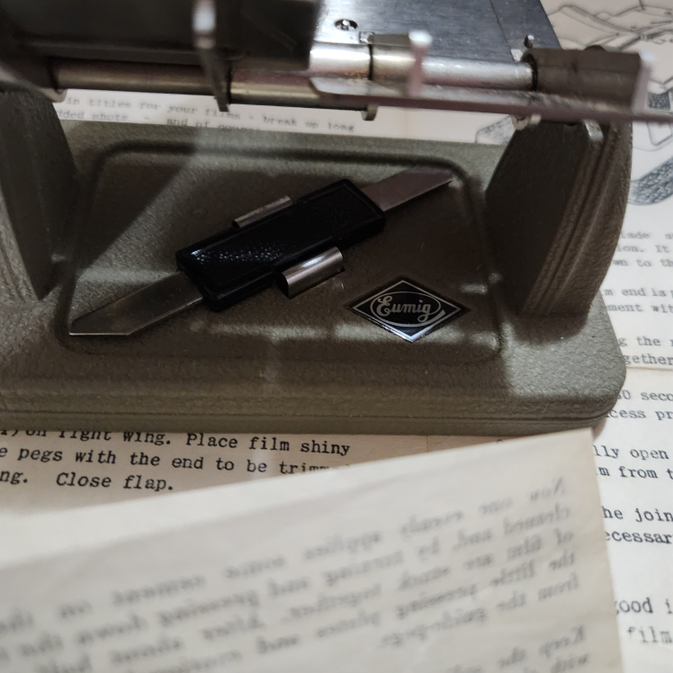 Eumig Splicer Film Editor with Box & Instructions - photo 2