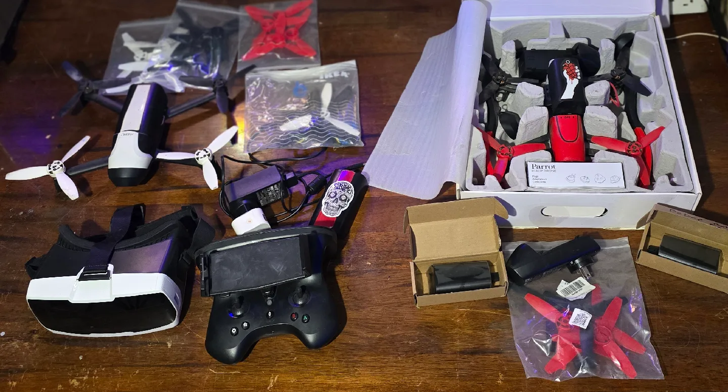 2 Parrot Bebop Drones  with Accessories image indicator(4)