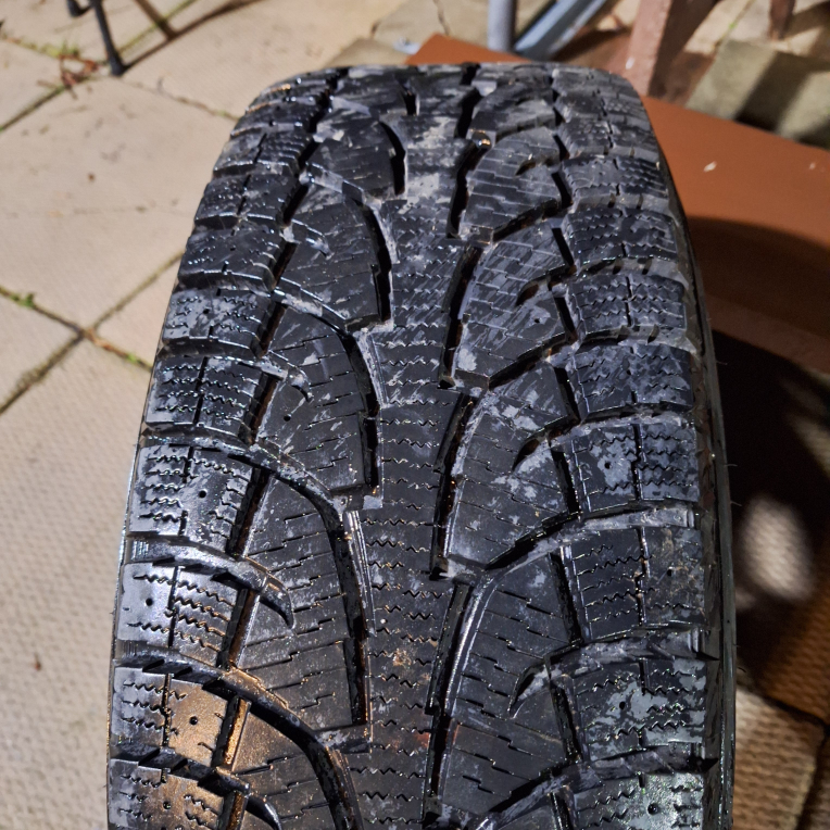 Hankook Winter i*Pike RW11 255/65R17 Tire  FordF150 - photo 2