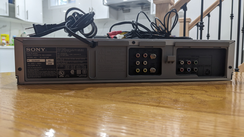 Sony DVD Player / Video Cassette Recorder SLV-D370P - photo 5