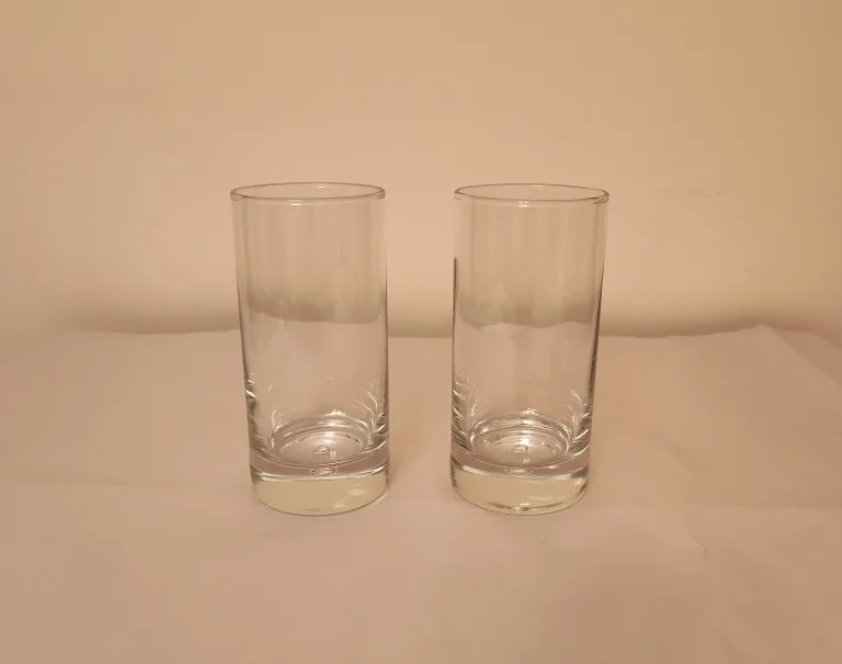 🥕 Two Clear Vintage Drinking Glasses thumbnail