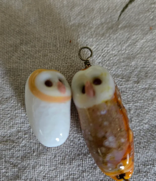 Two glass Owl Charms image indicator(2)