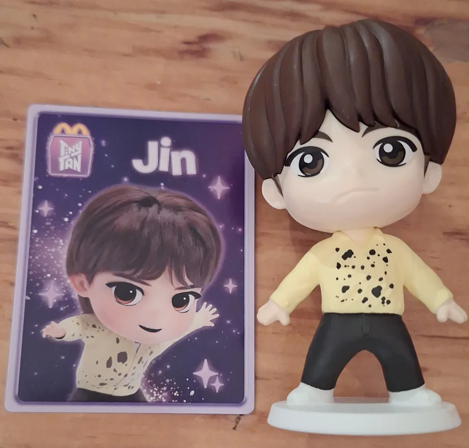 2025 Full Set BTS Tiny Tan McDonald's Toys image indicator(5)